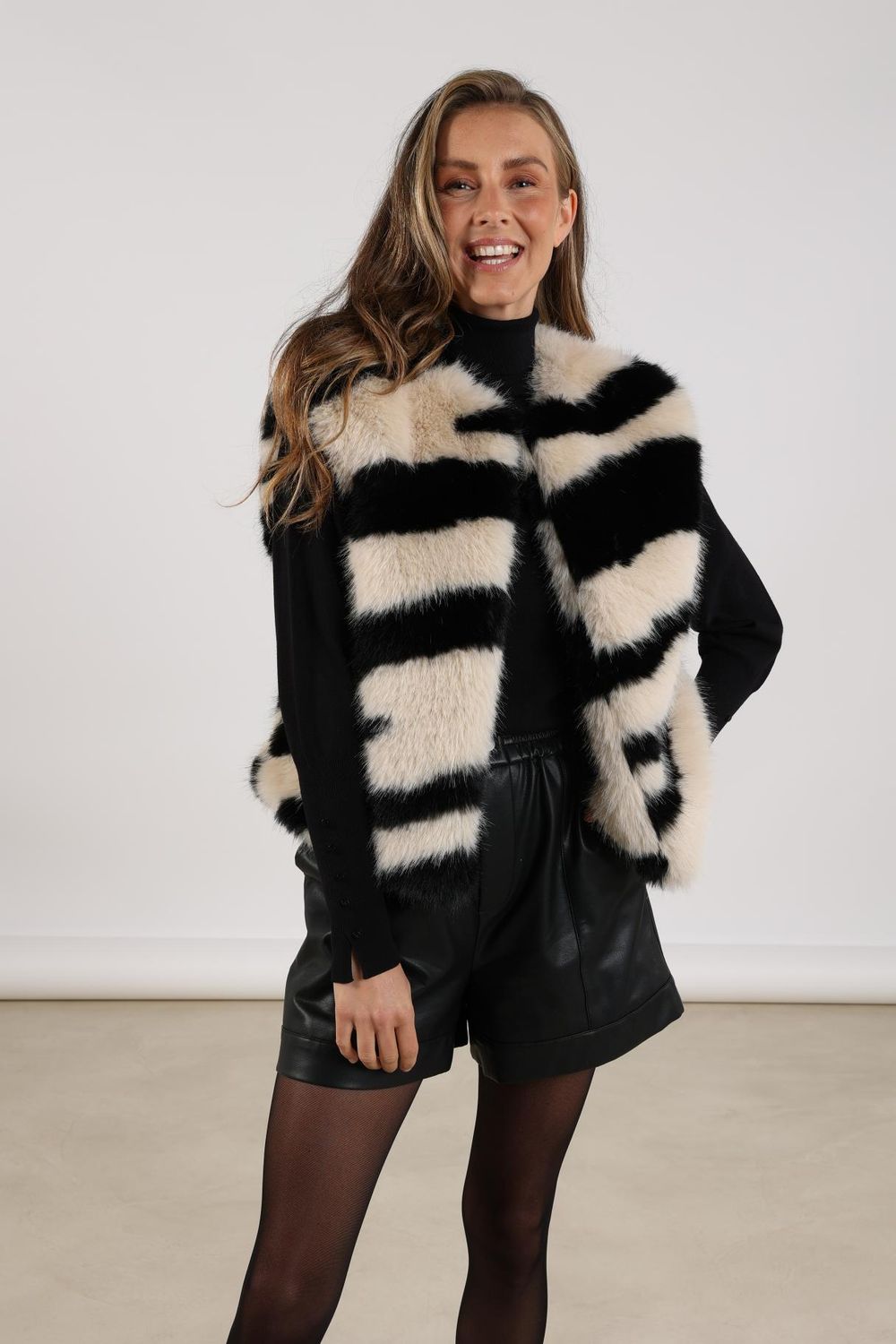 Nukus Fally Gilet beige gilet