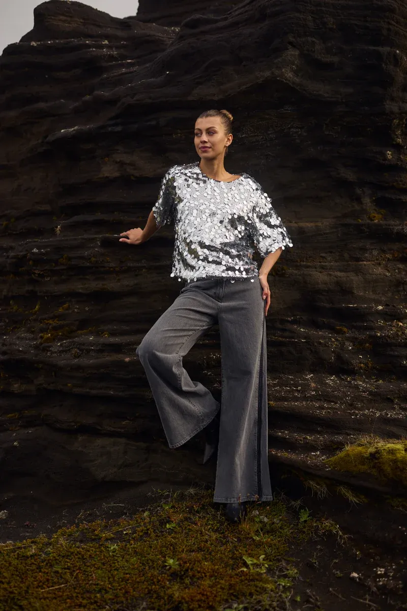 Nukus Ruby grijze studs denim