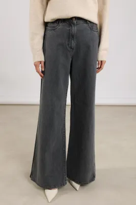 Nukus Ruby grijze studs denim