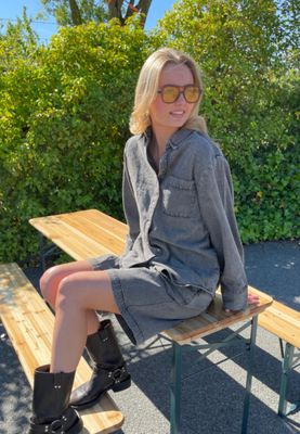 Sisters Point grijze denim blouse osa