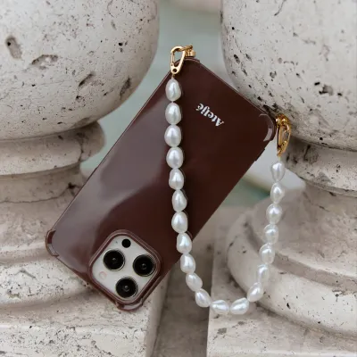 Atelje iPhone 15 Bruin