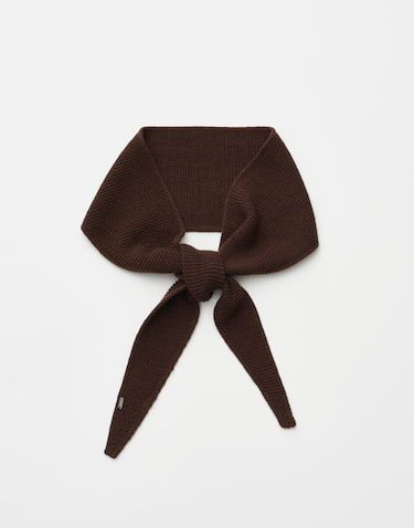 Opus Anotti Fijn gebreide sjaal met geribde structuur