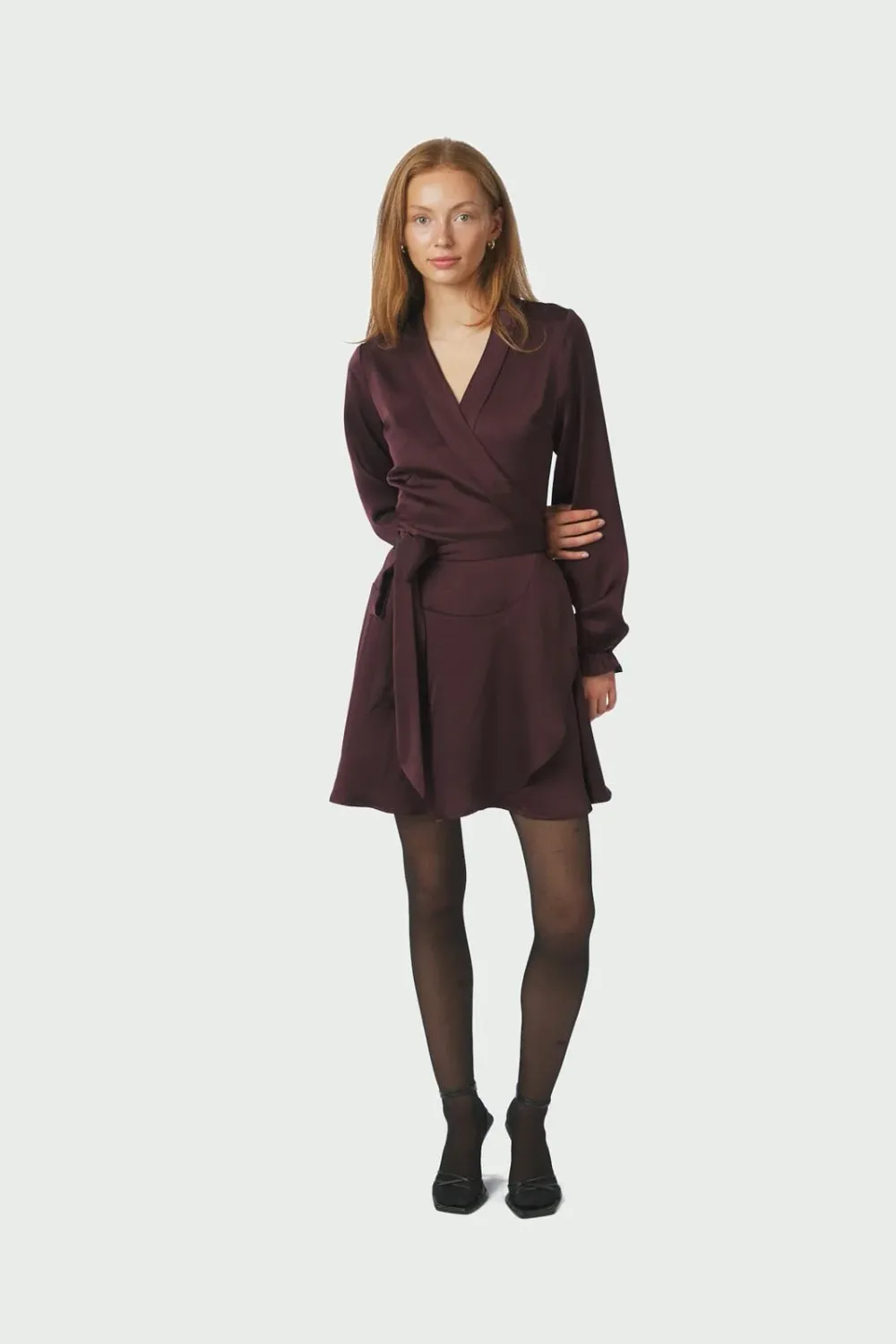 Neo Noir colbie heavy satin dress Burgundy