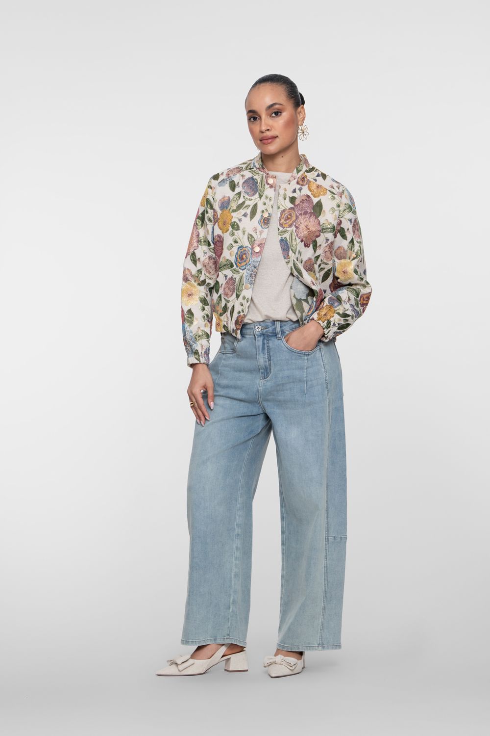 Geisha Bomber jacket leaves Beige