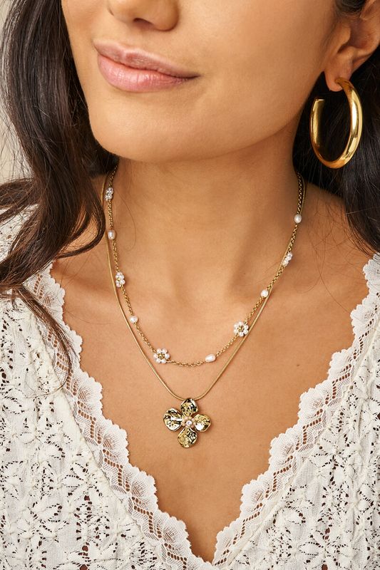 My Jewellery Botanical ketting met zoetwaterparel bloemen goud