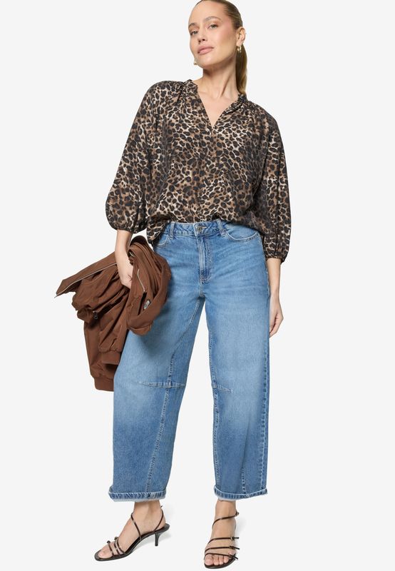 Zero blouse met Leoprint Beige