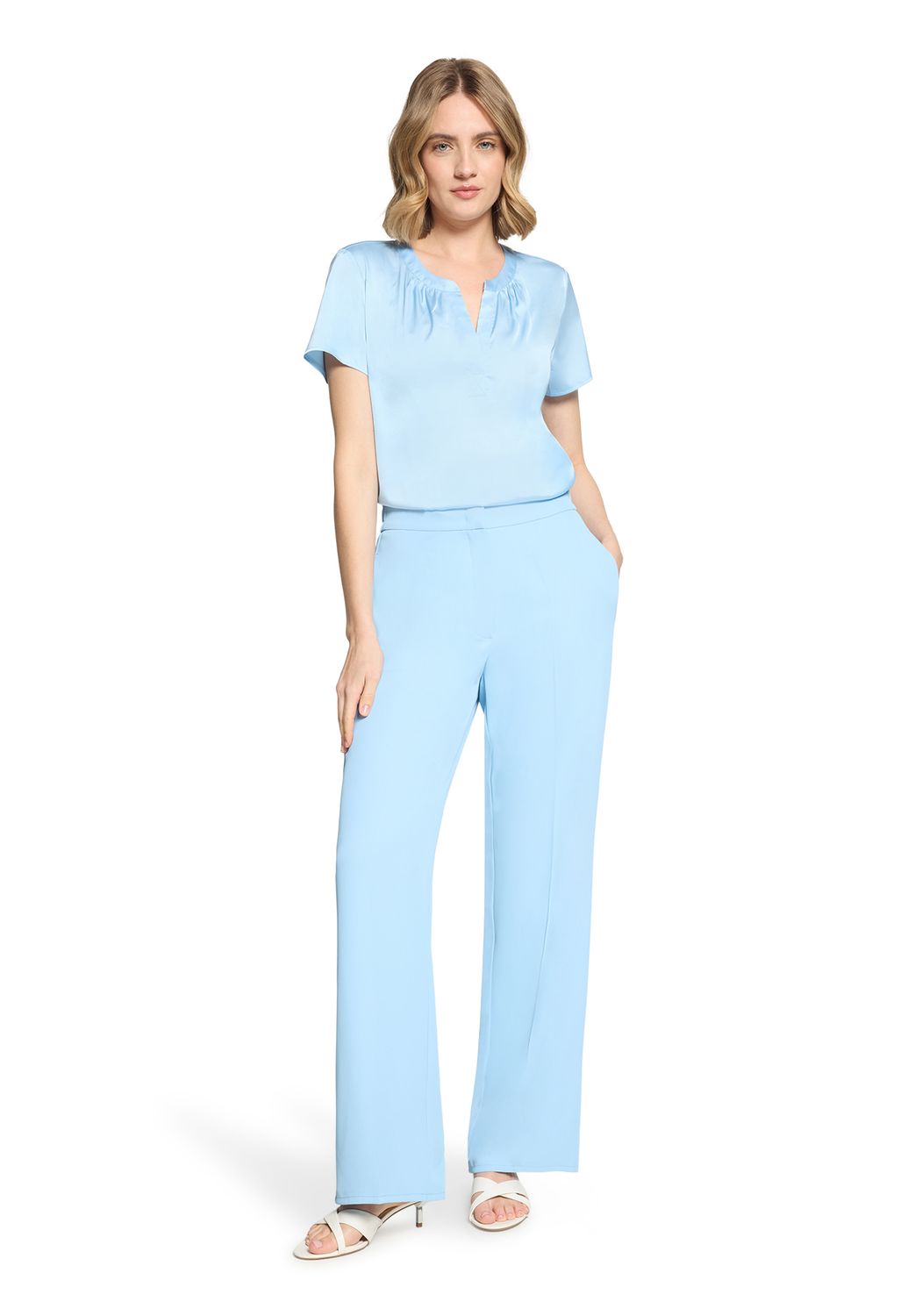 Betty Barclay Satijnen blouse met korte mouwen Blauw