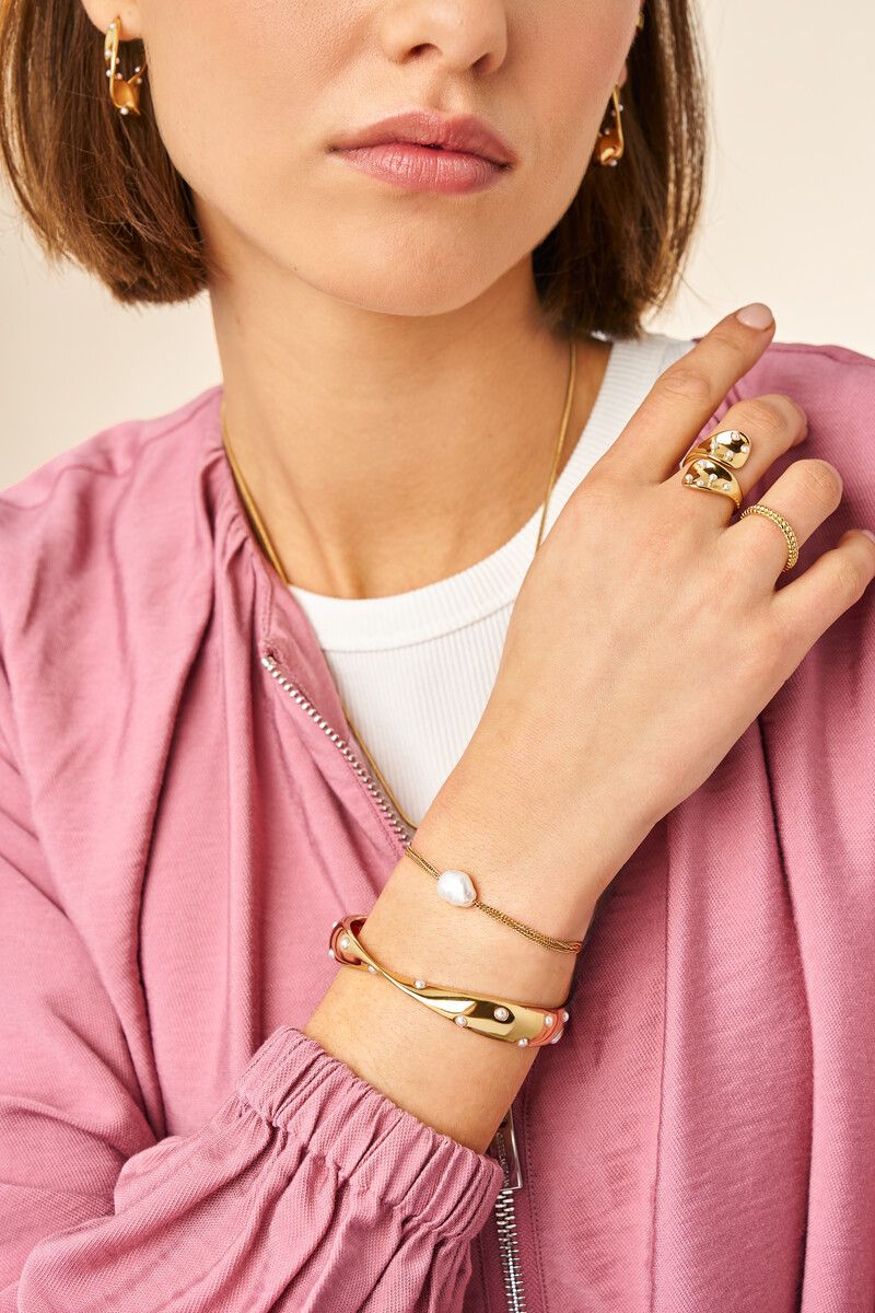 My Jewellery Bold bangle met twist en imitatieparels