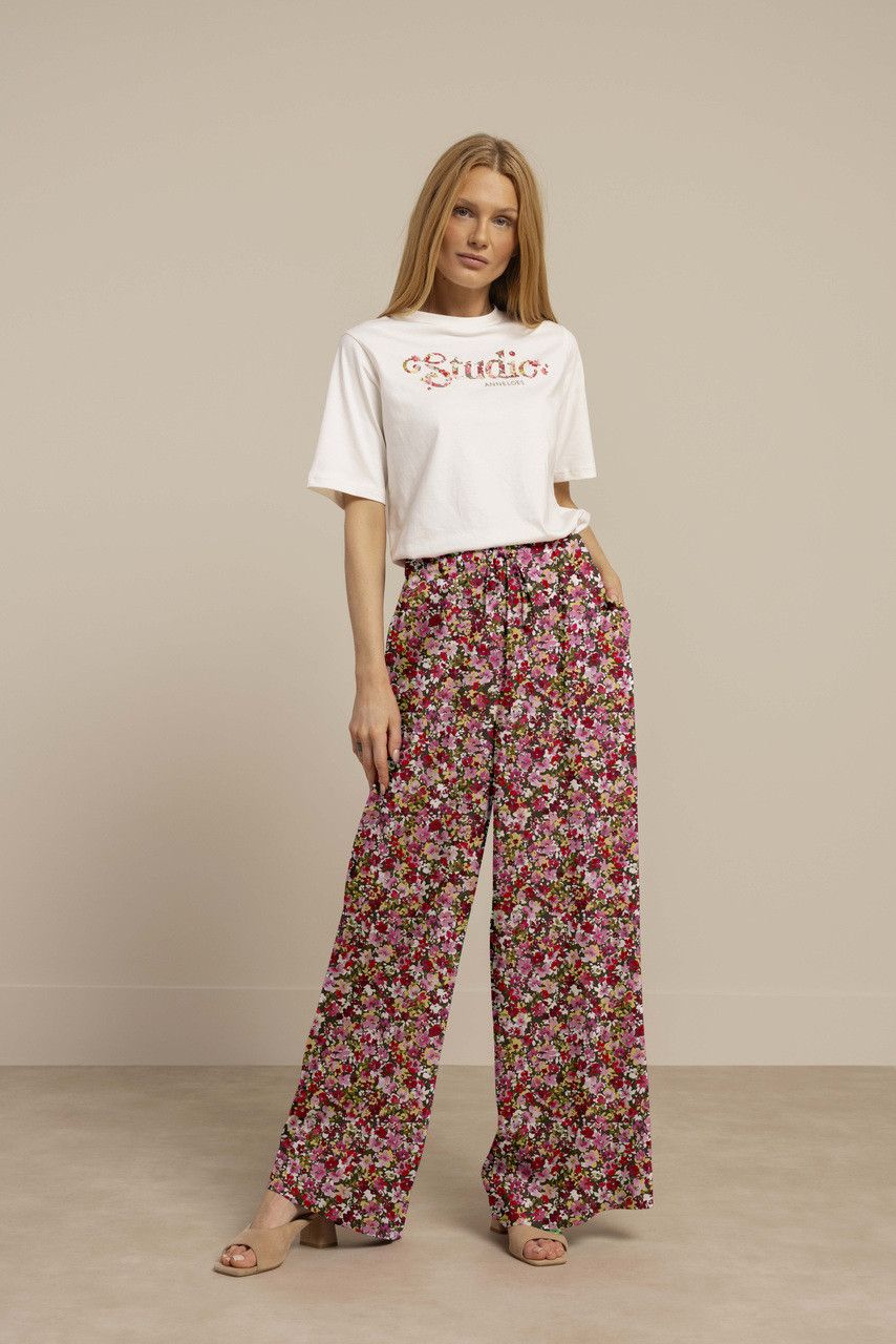 Studio Anneloes Flower studio floor t-shirt Ecru