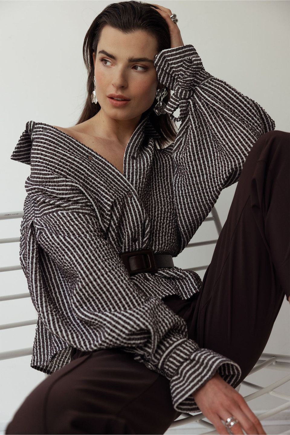 Studio Anneloes Ivara structure blouse Bruin