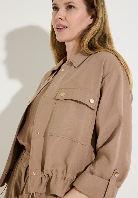 More and More Blouse Bruin
