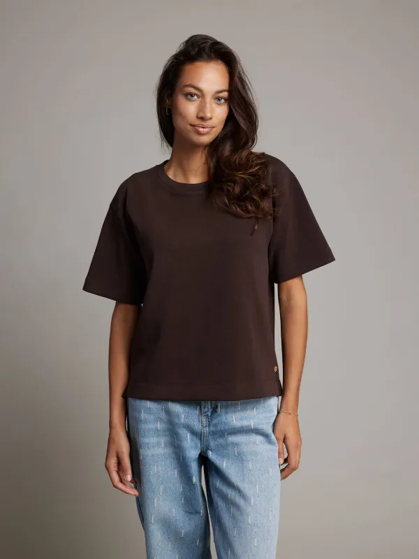 Pink Noir Iris T-shirt Bruin