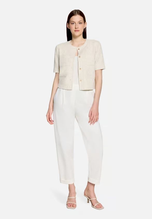 Betty Barclay vest met knopen Ecru