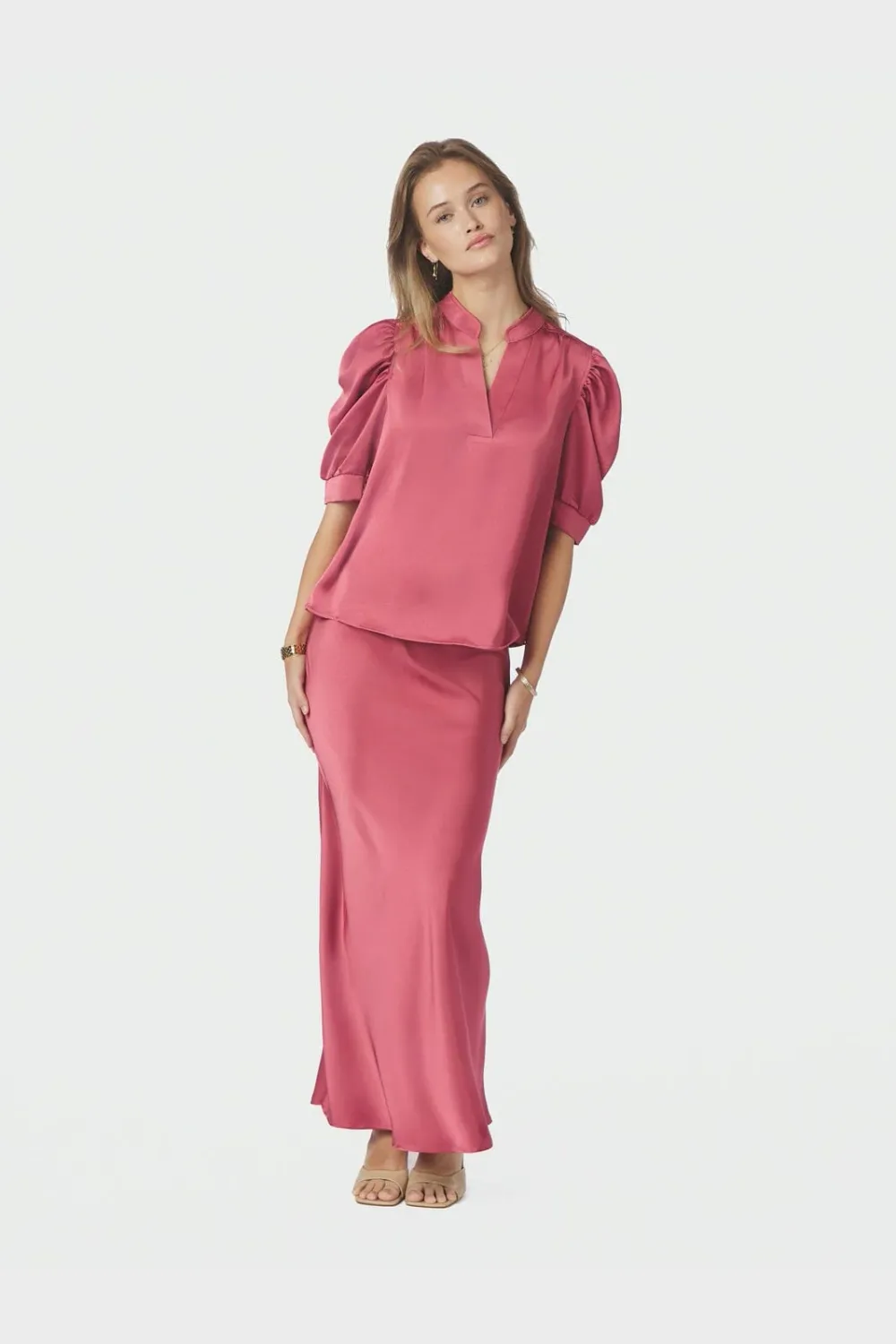 Neo Noir Vicky Heavy Sateen Skirt Roze