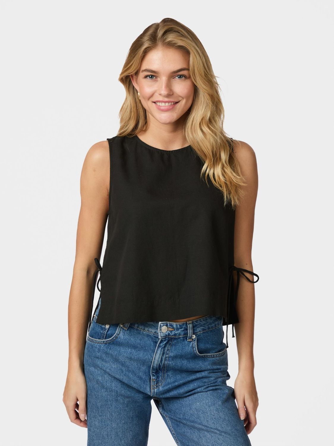 Neo Noir Svetlana linen Top Bruin