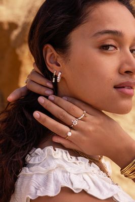 My Jewellery Stud met strass stenen en zoetwaterparels Goud