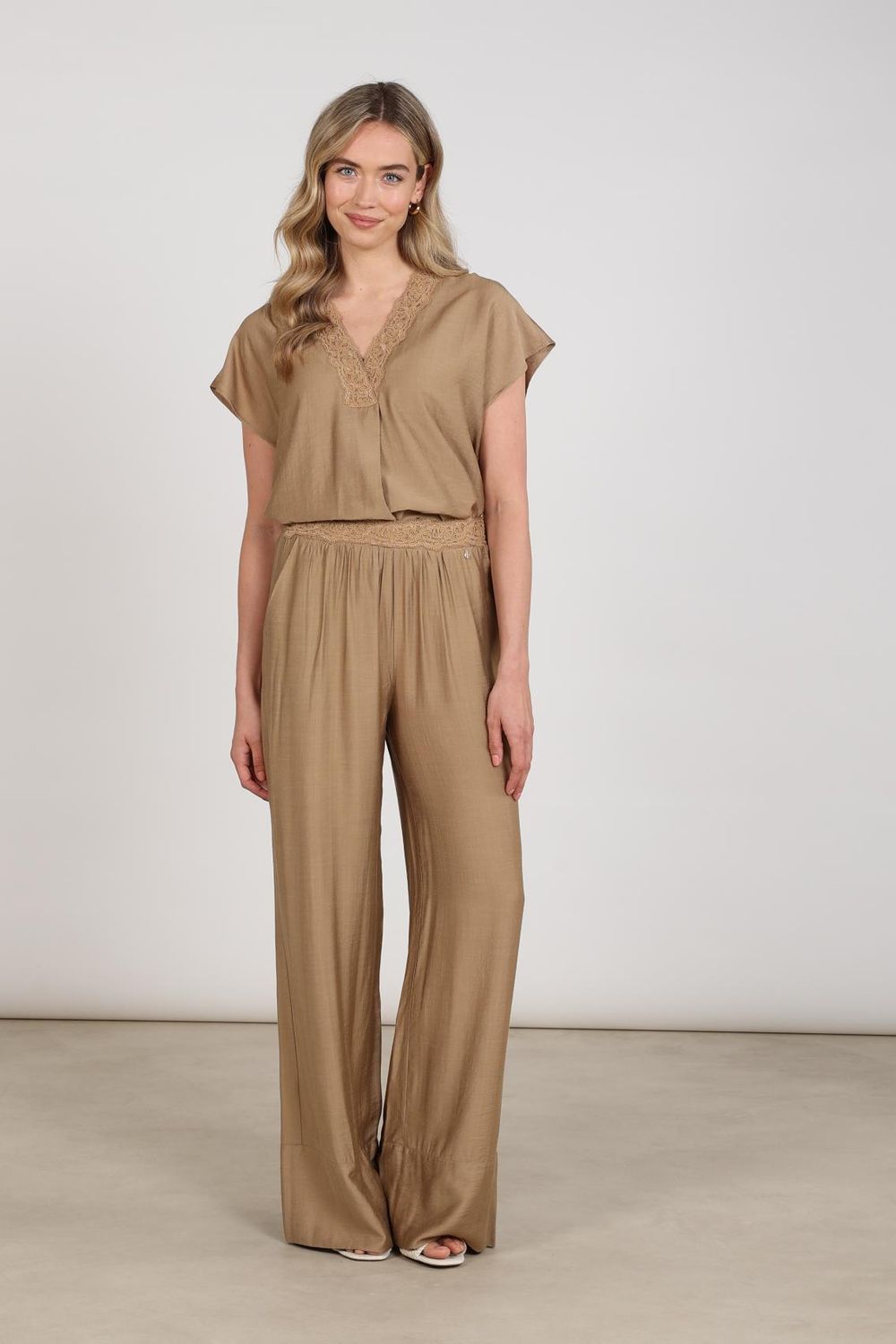 Nukus Merel Pants Bruin NKS09070