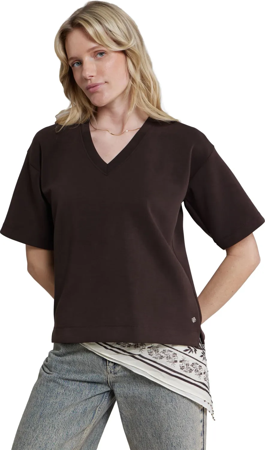 Pink Noir Aeris T-shirt Bruin