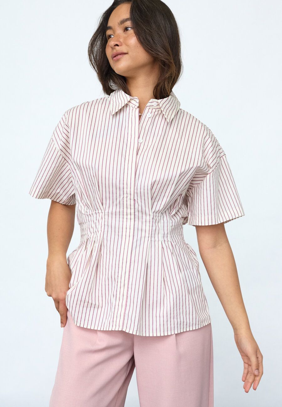 Sisters Point Getailleerd Shirt Roze