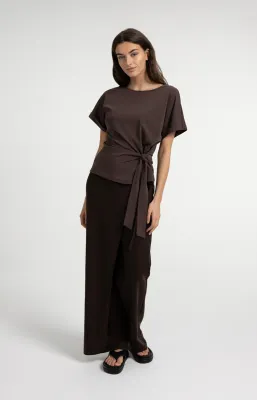 YAYA Top met ronde hals en knoopdetail Bruin