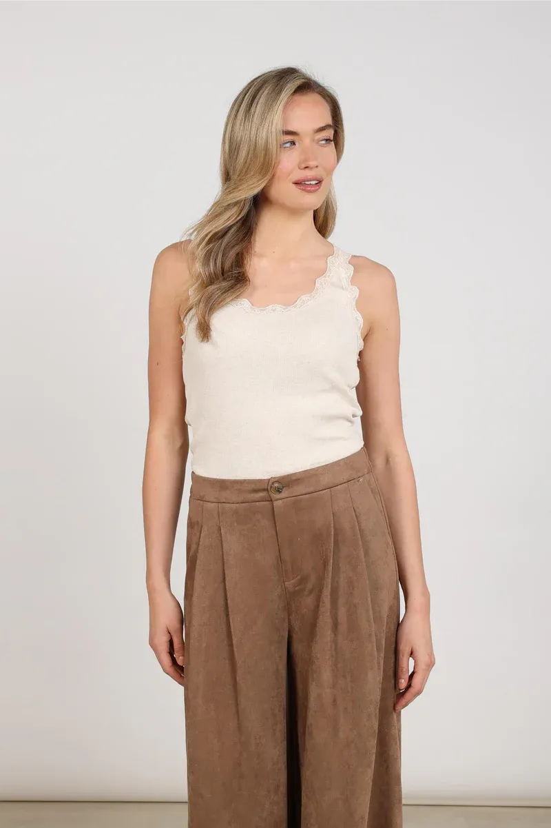 Nukus Maddie Singlet Lace Beige