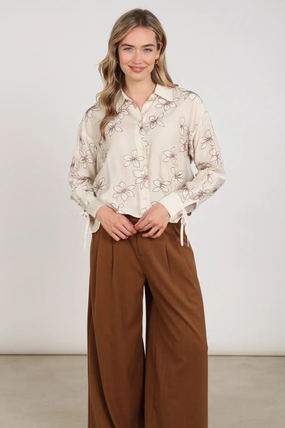 Nukus Bailey Blouse Flower Beige