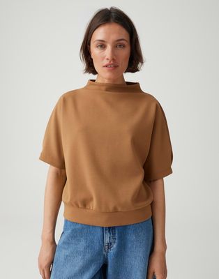 Opus Golli top Bruin