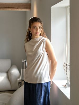 Neo Noir Isola Drapy Satin Top Ecru
