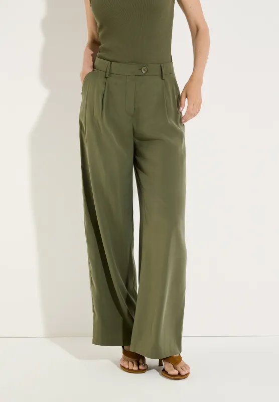 More &amp; More pants Groen
