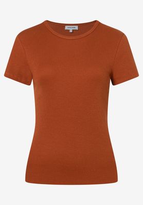 More &amp; More T-Shirt Bruin