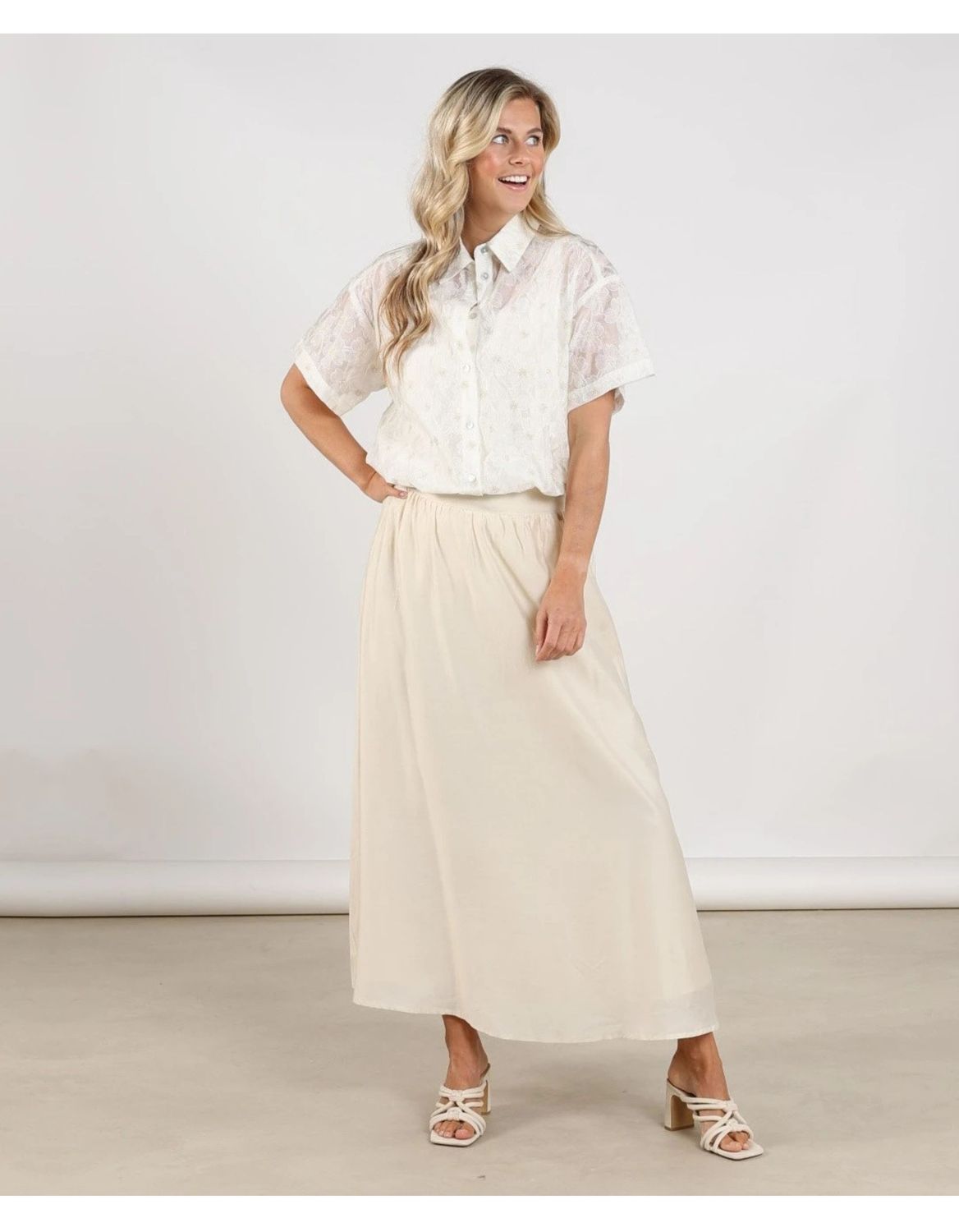 Nukus Britt Blouse Flower Ecru