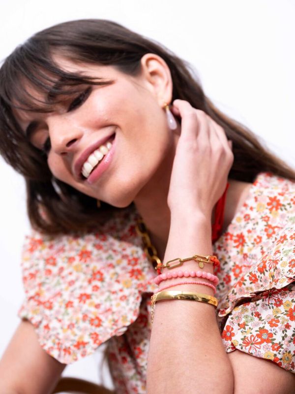 Ellen Beekmans Brede ovale bangle met handig kliksy Goud