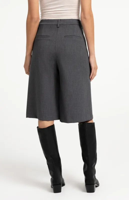 Yaya Lange bermudashort