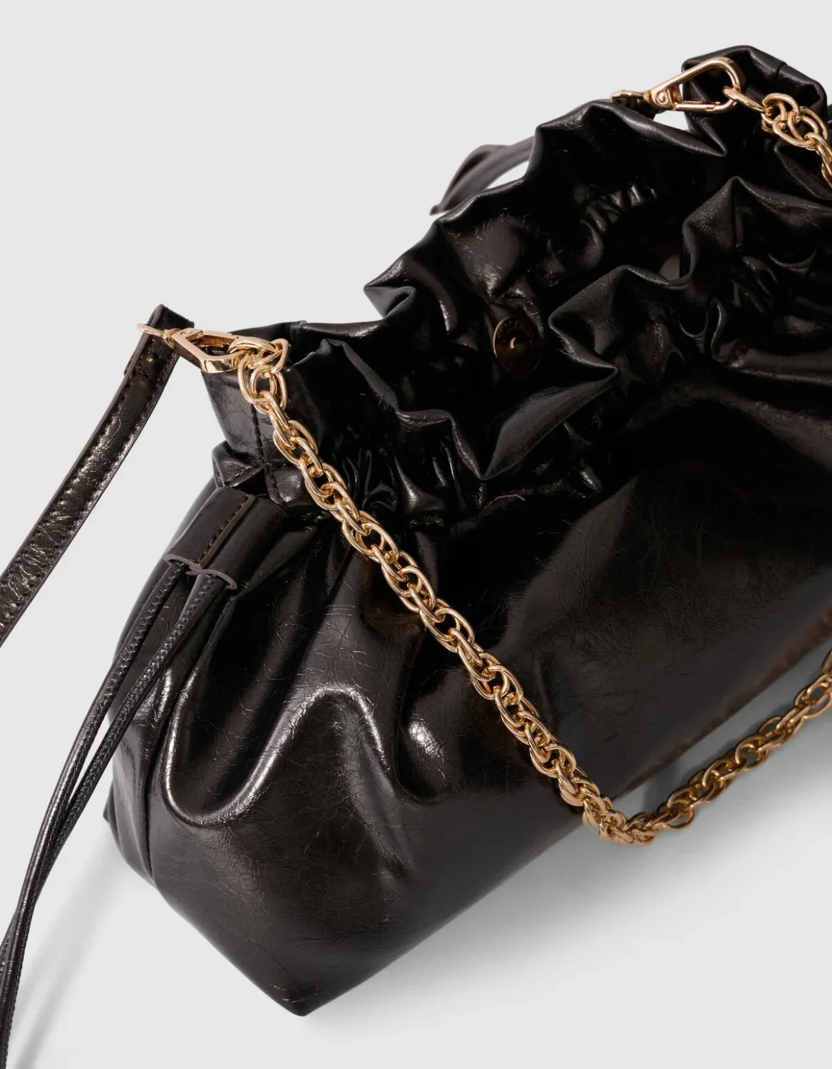 Shoeby Shiny Chain Clutch Donkergrijs Grijs