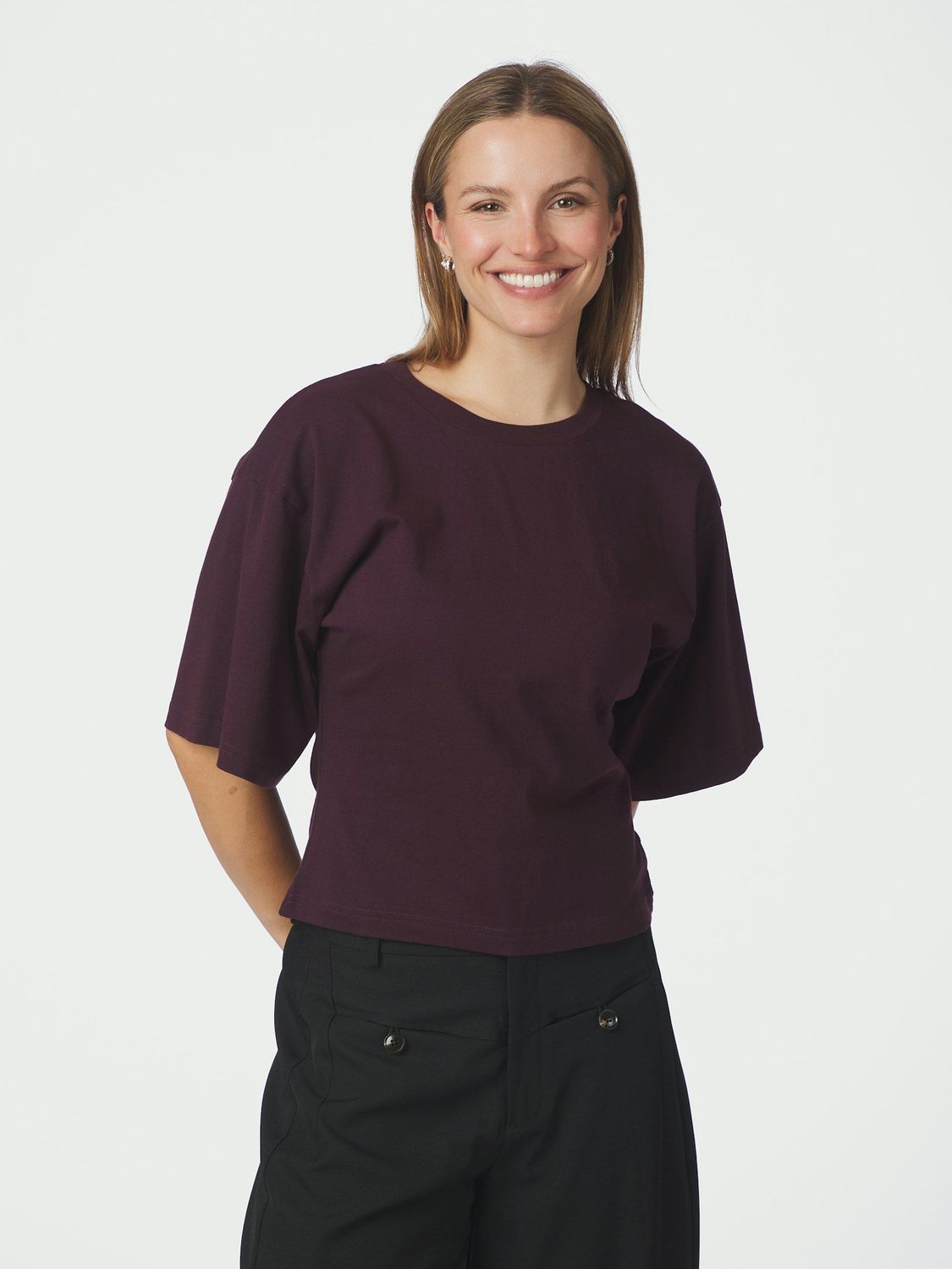 Neo Noir Asha Boxy Tee Bordeaux