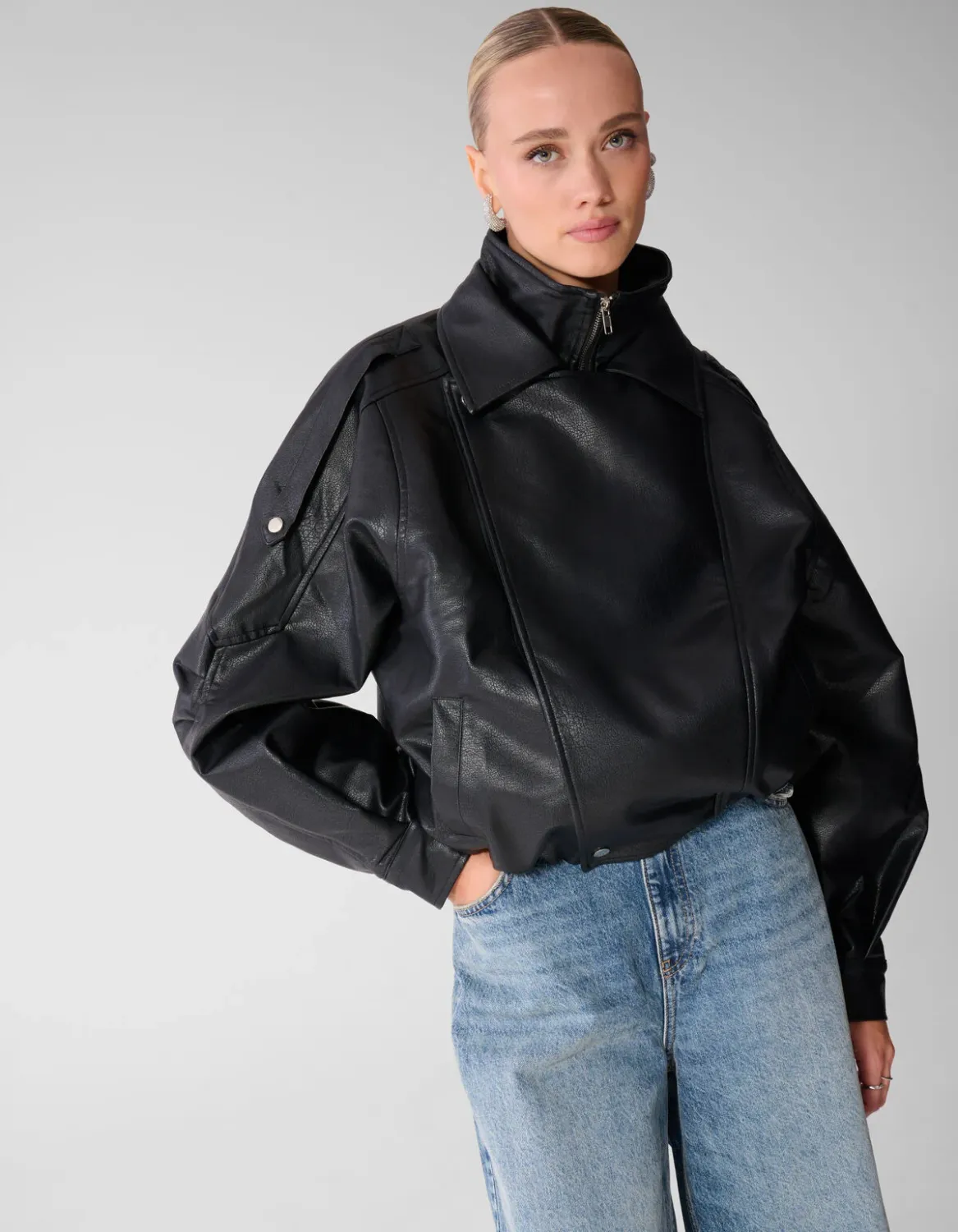 Shoeby Faux Keather Funnel Neck Jack Zwart