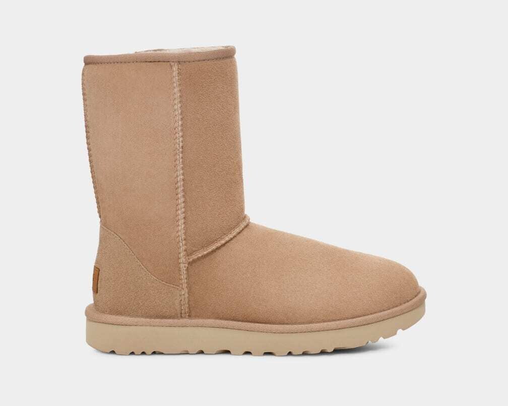 UGG Women&#39;s Classic Short II Boots