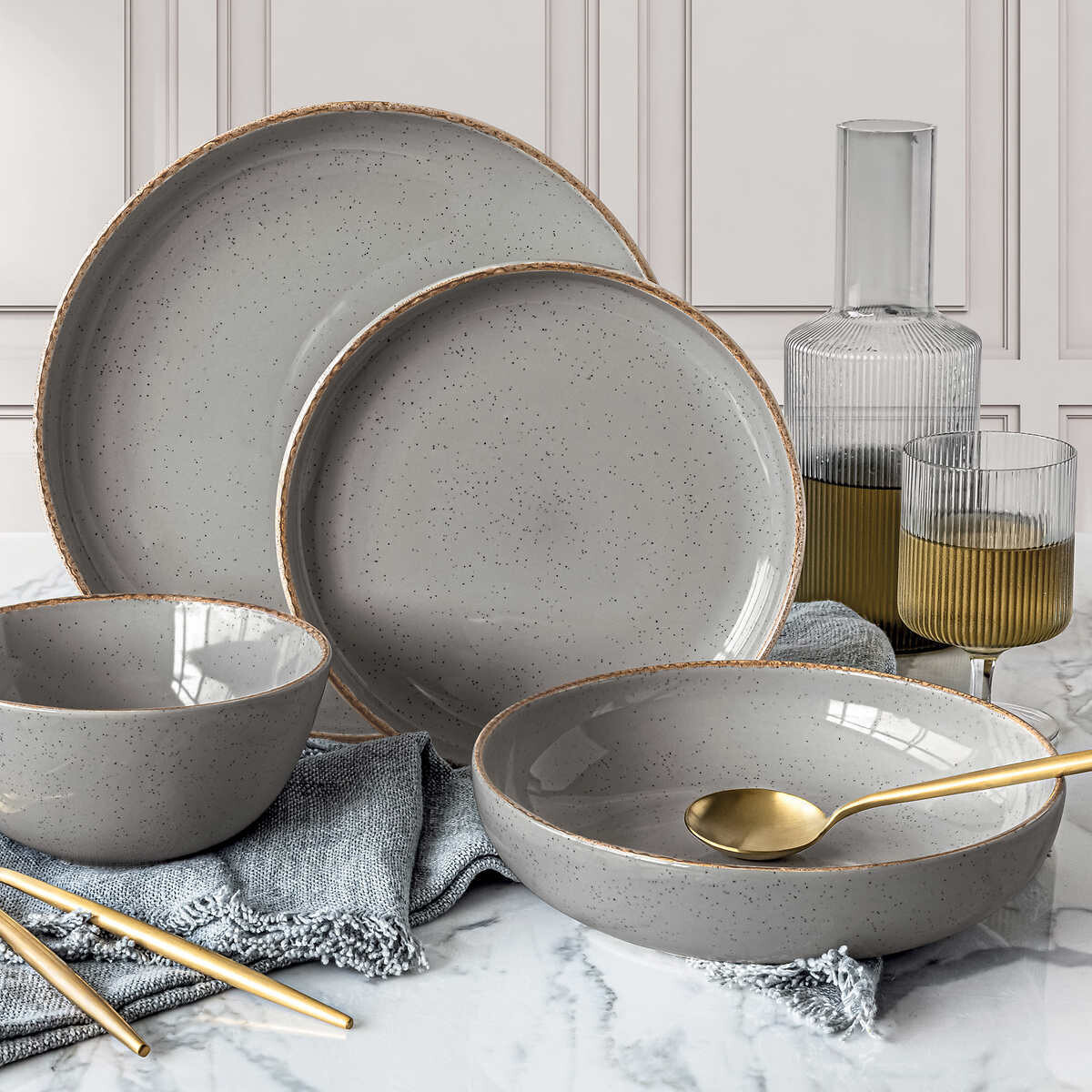 OVER AND BACK STONEWARE DINNERWARE 16 PIECES