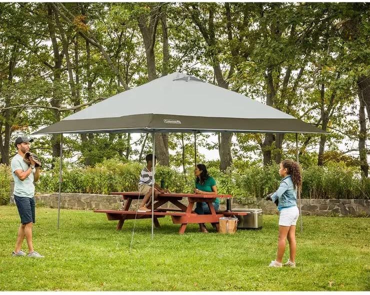 Coleman 13&#39;x13&#39; 1-Push Center Hub Shelter