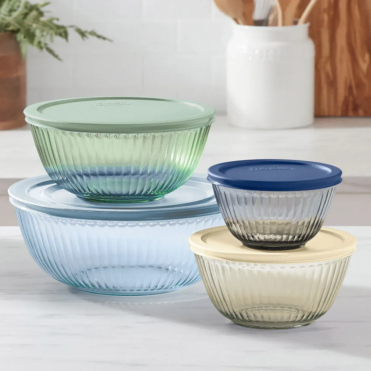 DISNEY PYREX GLASS MIXING BOWLS 8 PIECES