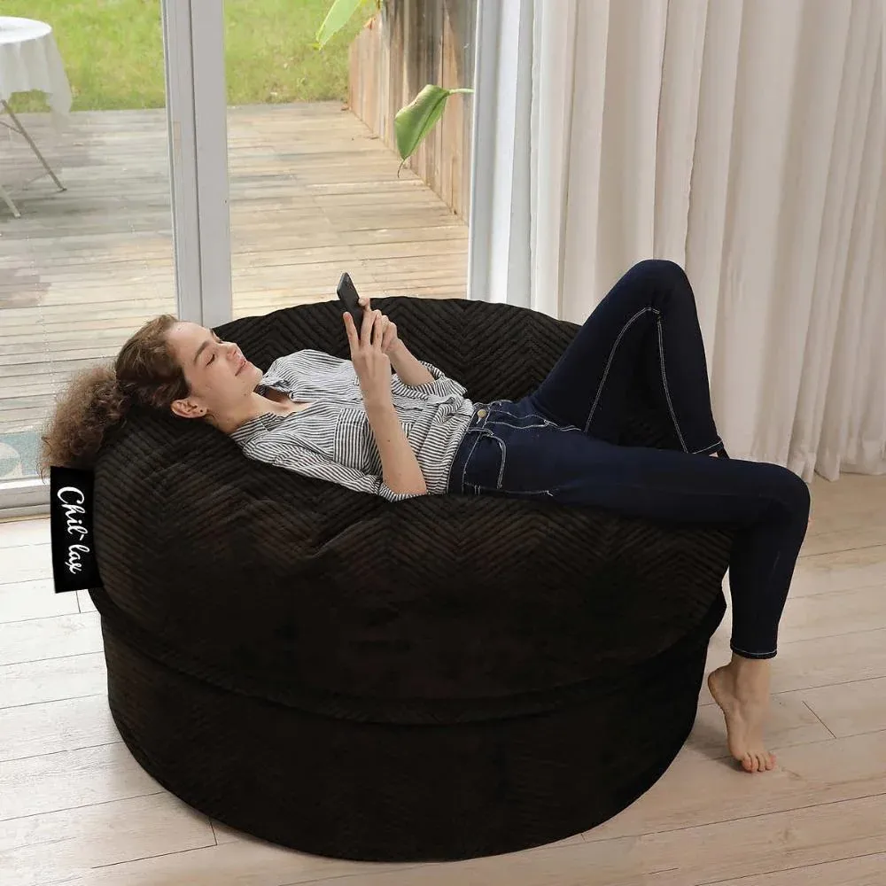 Chil-lax - Ultra Plush Brown Traditional Armchair Color: brown