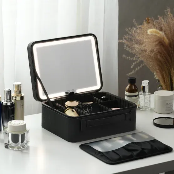Sheffield Labs Cordless REMI Travel Case with Smart LED Mirror