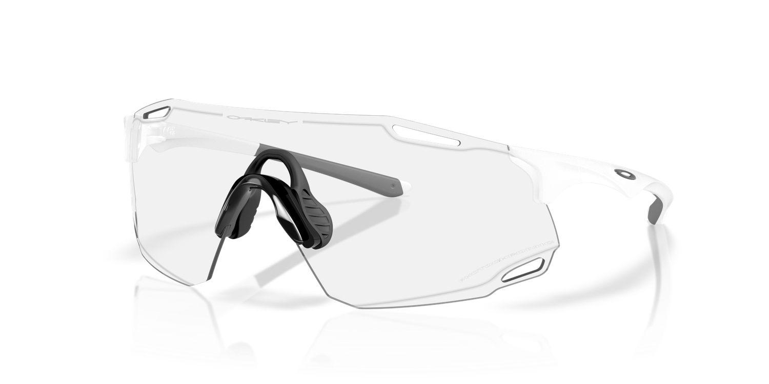 OAKLEY CYBR MAT WHITE W/ CLR PHOTOC