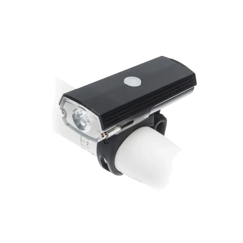 BLACKBURN DAYBLAZER 550 F LIGHT USB-C  '26