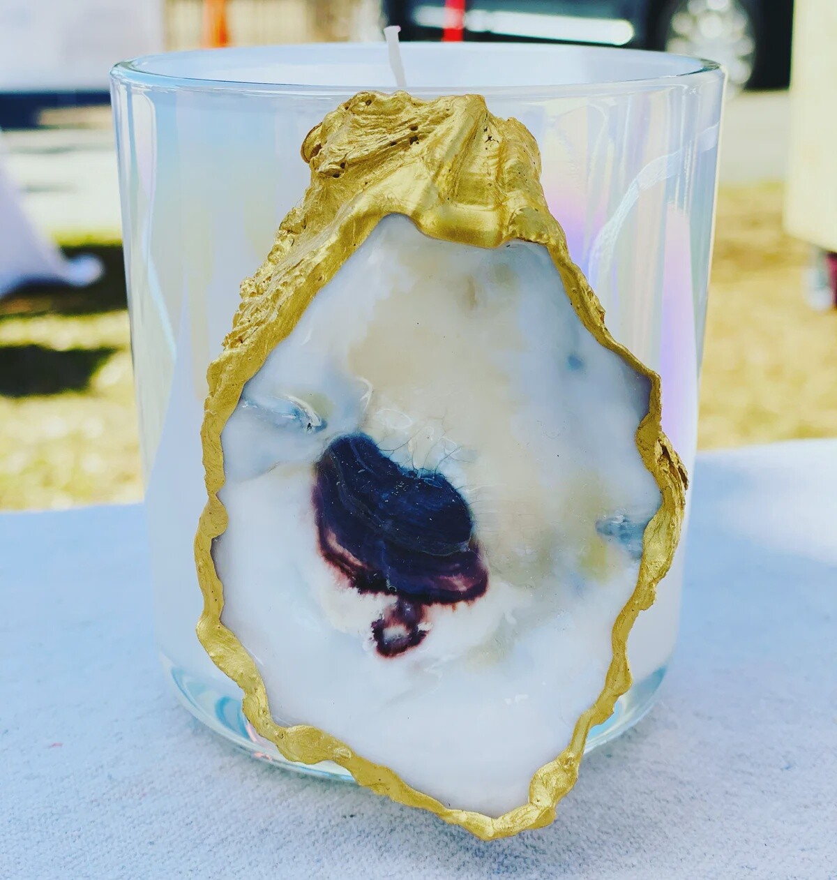 OYSTER WHITE IRIDESCENT CANDLE SEERSUCKER