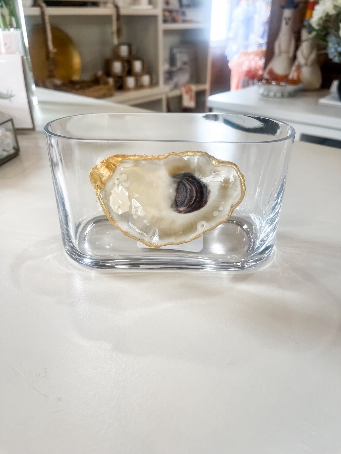 OVAL VESSEL W/ OYSTER