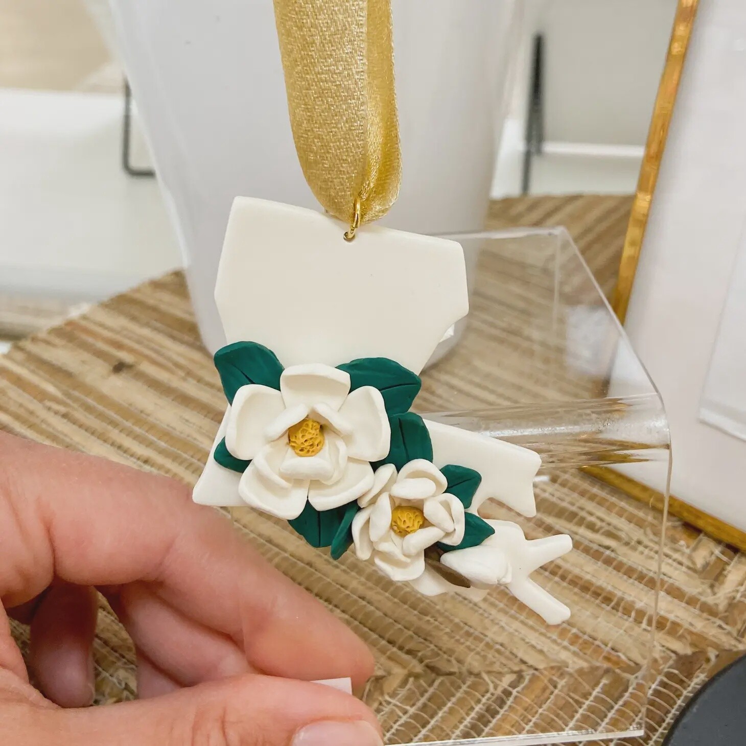 LOUISIANA MAGNOLIA ORNAMENT