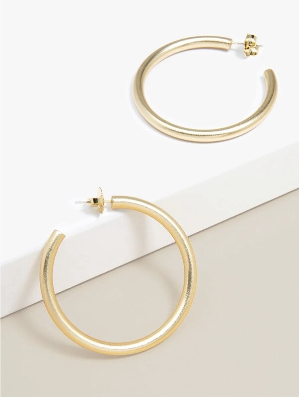 LARGE CHUNKY HOOP EARRING