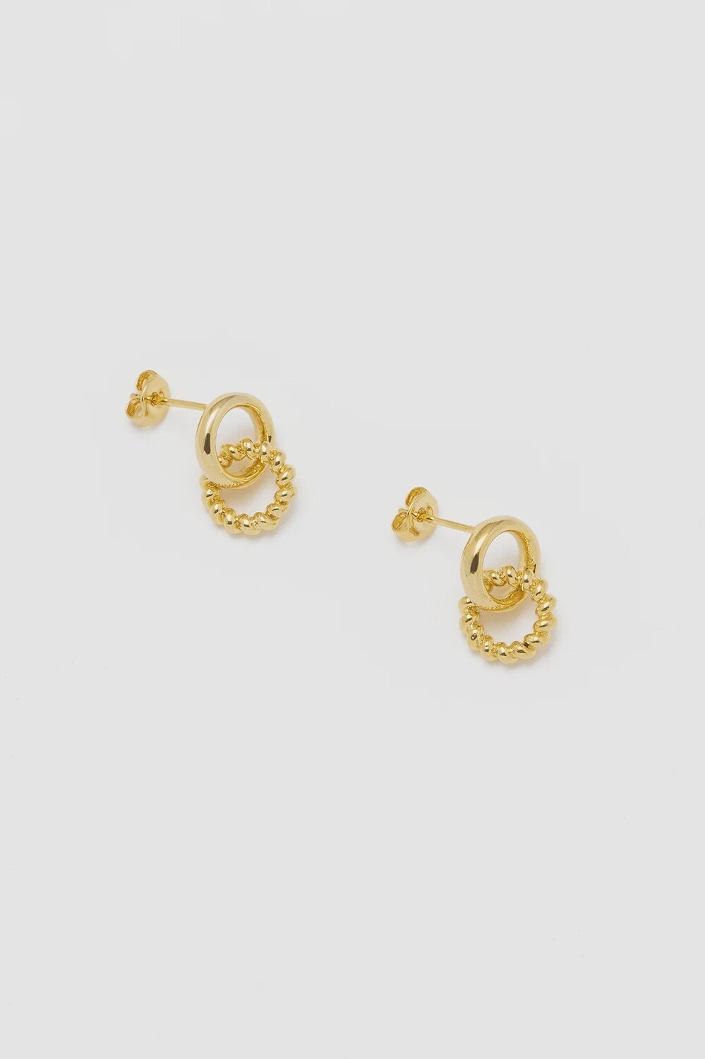 INTERLOCKING TWIST STUDS