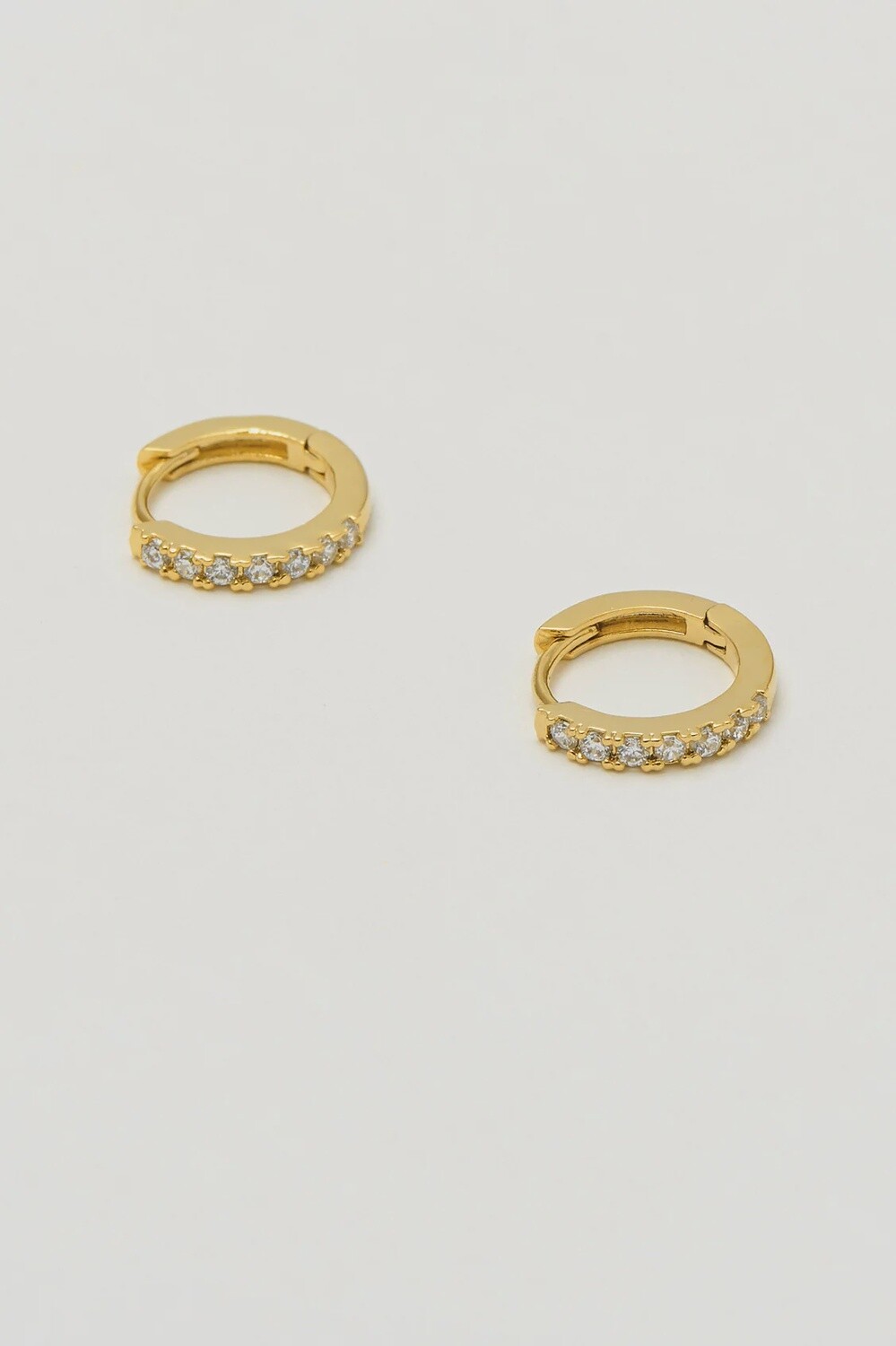 HOOP EARRINGS W/ WHITE CZ